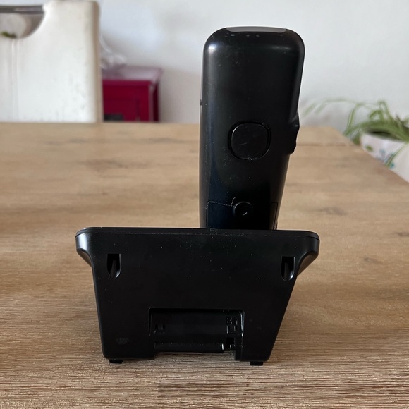 📞 Panasonic KX-TGE260 Bluetooth Cordless Phone with handset - Picture 3 of 8